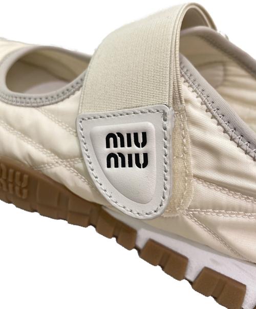 MIU MIU（ミュウミュウ）MIU MIU (ミュウミュウ) Tyre テクニカルファブリックxスエード バレリーナ アイボリー サイズ:37 1/2の古着・服飾アイテム