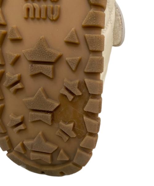 MIU MIU（ミュウミュウ）MIU MIU (ミュウミュウ) Tyre テクニカルファブリックxスエード バレリーナ アイボリー サイズ:37 1/2の古着・服飾アイテム