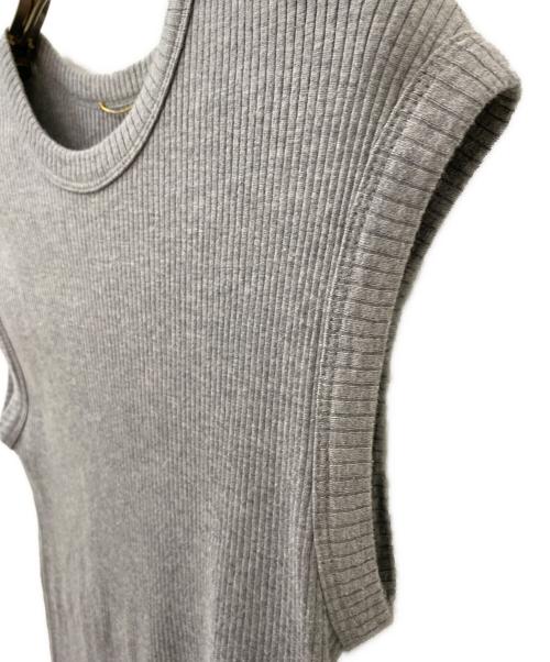 DEUXIEME CLASSE（ドゥーズィエム クラス）DEUXIEME CLASSE (ドゥーズィエム クラス) dignity sleeveless グレー サイズ:-の古着・服飾アイテム