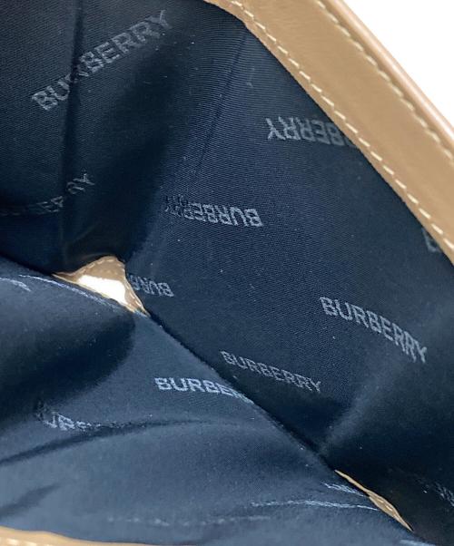 BURBERRY（バーバリー）BURBERRY (バーバリー) TBフォールディングウォレット ブラウンの古着・服飾アイテム