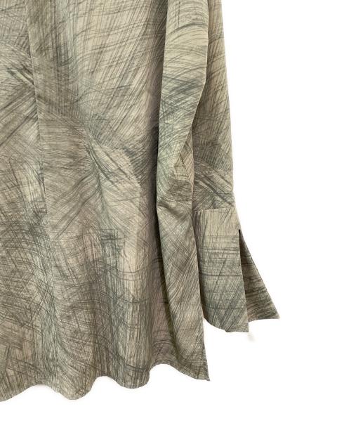 CLANE（クラネ）CLANE (クラネ) ダブルフェイスブラウス - RADIAL LINE DOUBLE FACE BLOUSE カーキ サイズ:1の古着・服飾アイテム