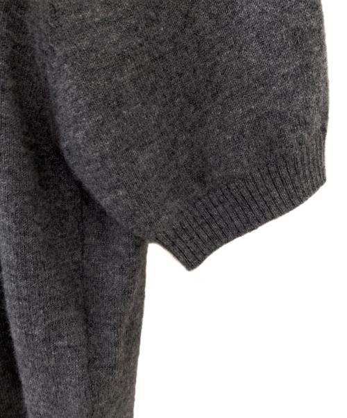 N°21（ヌメロヴェントゥーノ）N°21 (ヌメロヴェントゥーノ) 半袖ニット グレー サイズ:36の古着・服飾アイテム