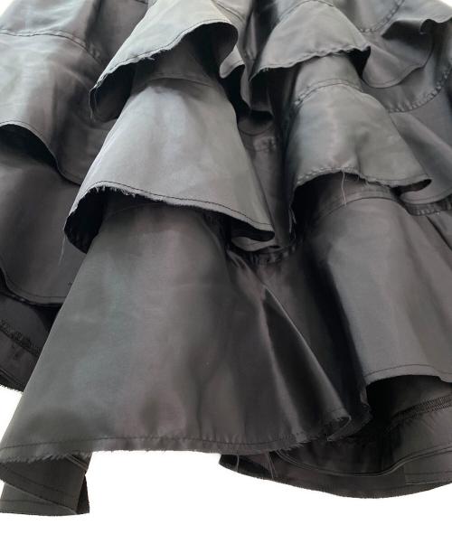 BLACK COMME des GARCONS（ブラックコムデギャルソン）BLACK COMME des GARCONS (ブラックコムデギャルソン) カットオフティアードスカート ブラック サイズ:XSの古着・服飾アイテム