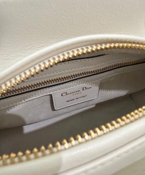 Christian Dior（クリスチャン ディオール）Christian Dior (クリスチャン ディオール) トワル ドゥ ジュイ レディディオール ホワイト サイズ:ミディアムの古着・服飾アイテム