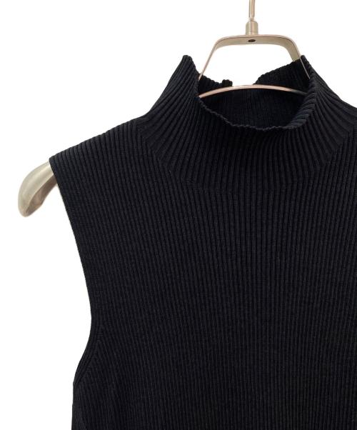 CFCL（シーエフシーエル）CFCL (シーエフシーエル) PORTRAIT SLEEVELESS TOP ブラック サイズ:Freeの古着・服飾アイテム