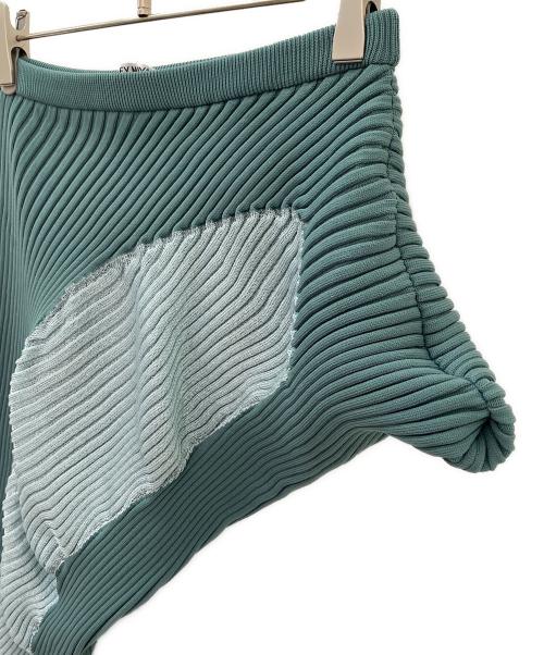 ISSEY MIYAKE（イッセイミヤケ）ISSEY MIYAKE (イッセイミヤケ) リブニットアシンメトリースカート グリーン サイズ:2の古着・服飾アイテム