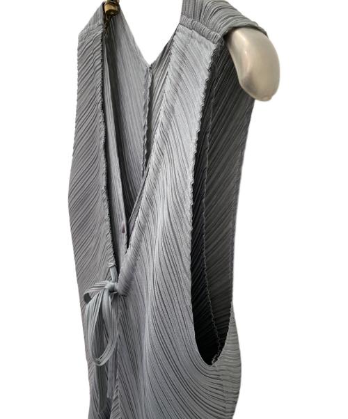 PLEATS PLEASE（プリーツプリーズ）PLEATS PLEASE (プリーツプリーズ) レイヤード風プリーツオールインワン ライトグレー サイズ:3の古着・服飾アイテム