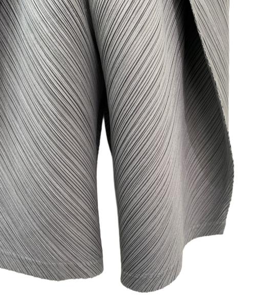 PLEATS PLEASE（プリーツプリーズ）PLEATS PLEASE (プリーツプリーズ) レイヤード風プリーツオールインワン ライトグレー サイズ:3の古着・服飾アイテム