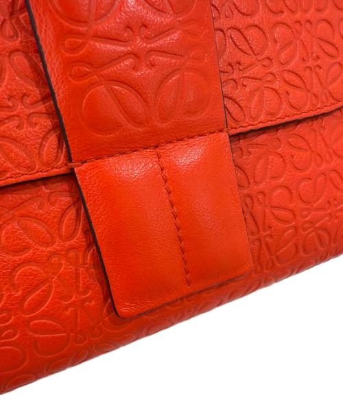 LOEWE（ロエベ）LOEWE (ロエベ) リピートアナグラムアベニューチェーンショルダーバッグ オレンジの古着・服飾アイテム