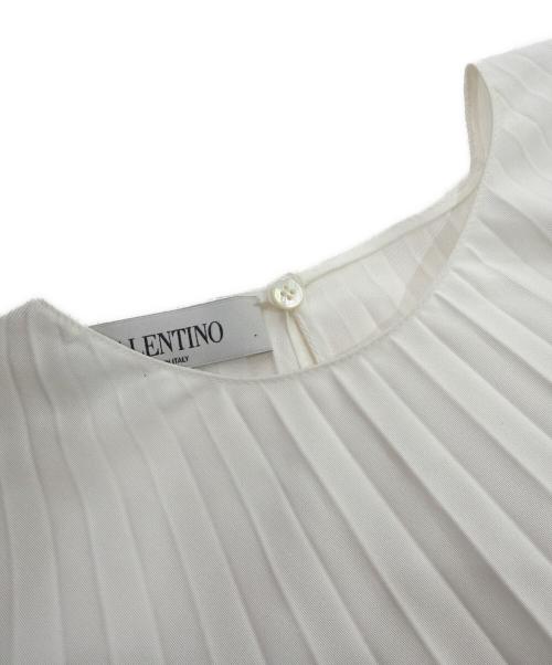 VALENTINO（ヴァレンティノ）VALENTINO (ヴァレンティノ) ベルスリーブプリーツブラウス ホワイト サイズ:38の古着・服飾アイテム