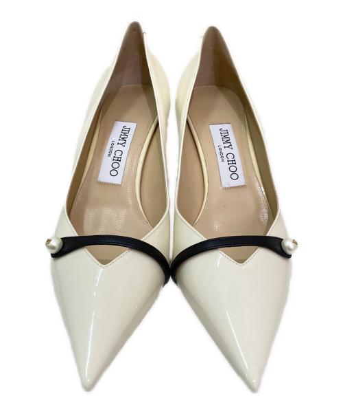 JIMMY CHOO（ジミーチュウ）JIMMY CHOO (ジミーチュウ) ポインテッドトゥパンプス ホワイト サイズ:36 1/2の古着・服飾アイテム