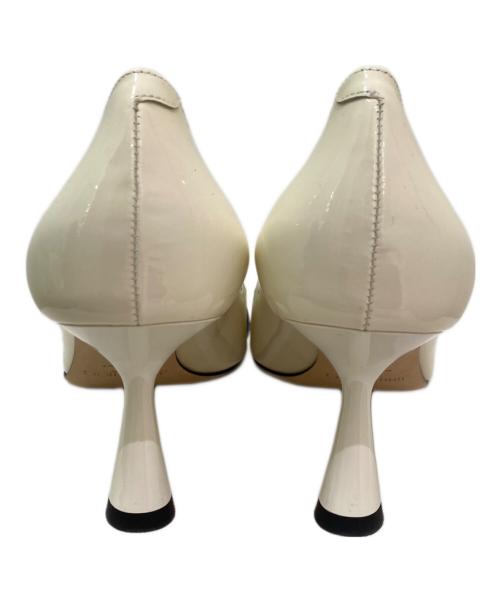 JIMMY CHOO（ジミーチュウ）JIMMY CHOO (ジミーチュウ) ポインテッドトゥパンプス ホワイト サイズ:36 1/2の古着・服飾アイテム
