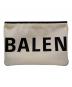 BALENCIAGA（バレンシアガ）の古着「Logo Shearing Clutch Bag」｜ホワイト