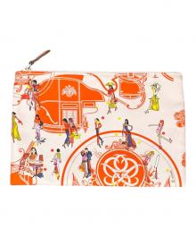 HERMES（エルメス）の古着「Silky Pocketフラットコスメポーチ」｜アイボリー