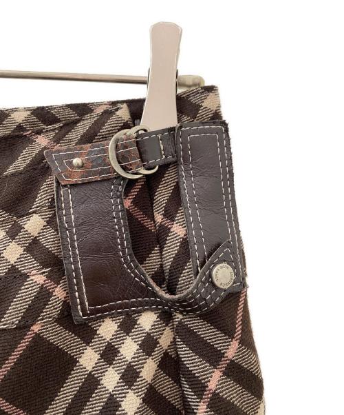 BURBERRY BLUE LABEL（バーバリー ブルー レーベル）BURBERRY BLUE LABEL (バーバリー ブルー レーベル) プリーツスカート ブラウン サイズ:38の古着・服飾アイテム