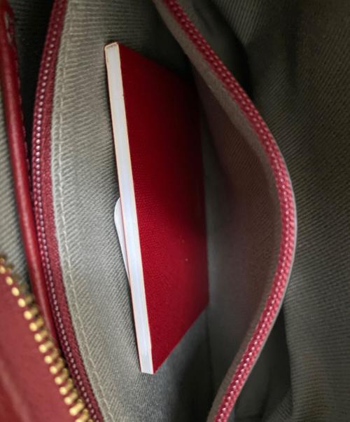 Cartier（カルティエ）Cartier (カルティエ) C ドゥ カルティエポーチ レッドの古着・服飾アイテム