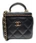 CHANEL（シャネル）の古着「バニティポーチ」｜ブラック