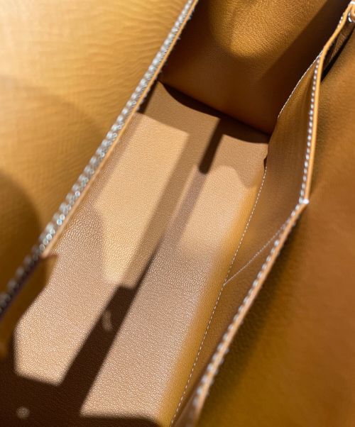 HERMES（エルメス）HERMES (エルメス) ケリーバッグ28 ゴールド サイズ:28 未使用品の古着・服飾アイテム