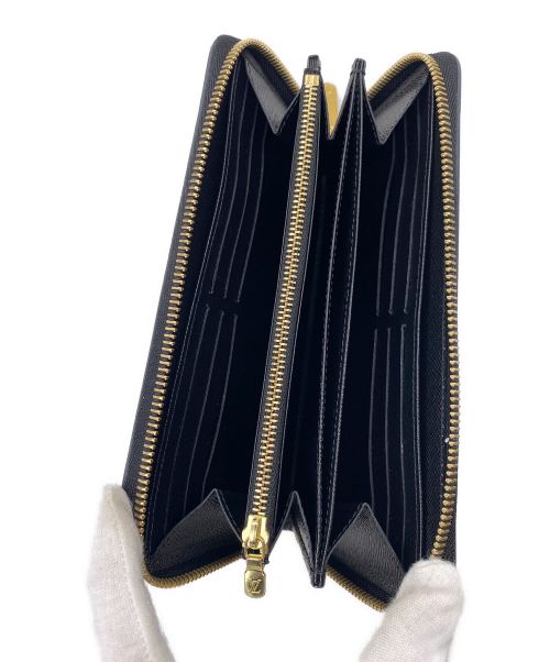 LOUIS VUITTON（ルイ ヴィトン）LOUIS VUITTON (ルイ ヴィトン) エピフラワージッピーウォレット ブラック サイズ:-の古着・服飾アイテム