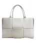 BOTTEGA VENETA (ボッテガベネタ) ミディアム アルコトート バッグ ホワイト サイズ:ミディアム：128000円