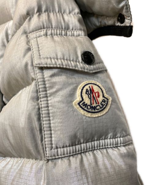 MONCLER（モンクレール）MONCLER (モンクレール) ジップアップダウンジャケット シルバーの古着・服飾アイテム