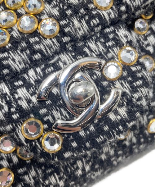 CHANEL（シャネル）CHANEL (シャネル) ココマークラインストーンツイードショルダーバッグ ブラック サイズ:25の古着・服飾アイテム