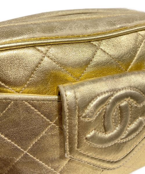 CHANEL（シャネル）CHANEL (シャネル) タッセルチェーンショルダーバッグ ゴールドの古着・服飾アイテム