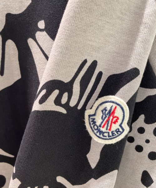 MONCLER（モンクレール）MONCLER (モンクレール) MAGLIA CON CAPPUCCIO ブラック×グレー サイズ:XLの古着・服飾アイテム