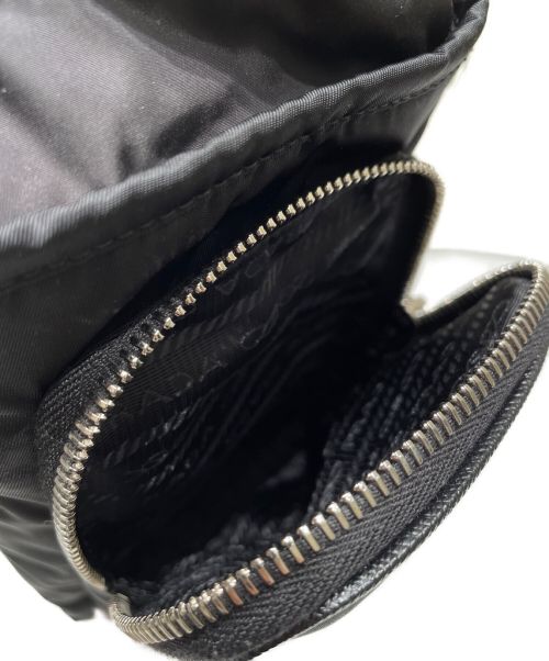 PRADA（プラダ）PRADA (プラダ) P.TA CELLULARE IN TESSUTO NERO TU ブラック サイズ:-の古着・服飾アイテム