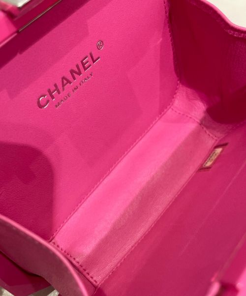 CHANEL（シャネル）CHANEL (シャネル) シェルショルダーバッグ ピンク×オレンジの古着・服飾アイテム