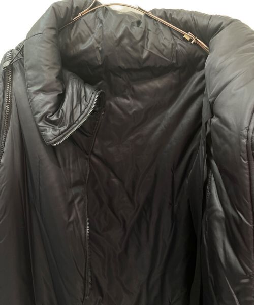 RED VALENTINO（レッドヴァレンティノ）RED VALENTINO (レッドヴァレンティノ) THE BLACK TAGナイロンコート ブラック サイズ:40の古着・服飾アイテム