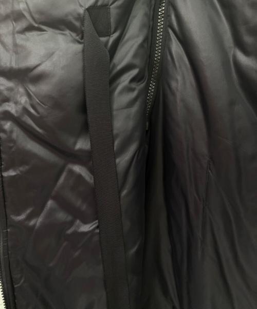 RED VALENTINO（レッドヴァレンティノ）RED VALENTINO (レッドヴァレンティノ) THE BLACK TAGナイロンコート ブラック サイズ:40の古着・服飾アイテム
