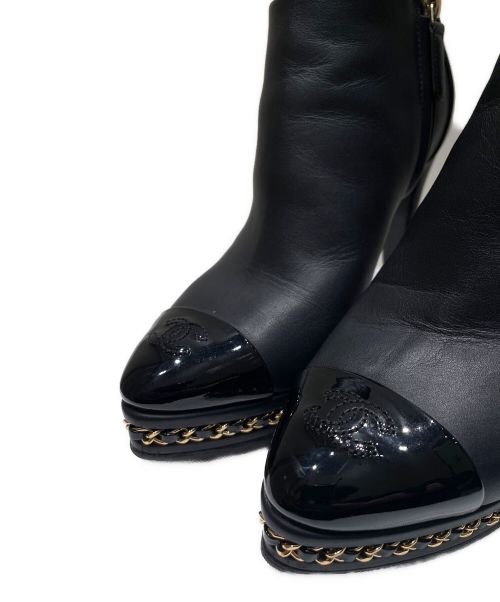 CHANEL（シャネル）CHANEL (シャネル) ココマークチップブーティ ブラック サイズ:361/2の古着・服飾アイテム