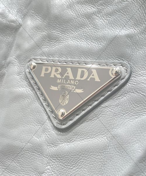 PRADA（プラダ）PRADA (プラダ) ナッパアンティークスモールトート グレー サイズ:-の古着・服飾アイテム