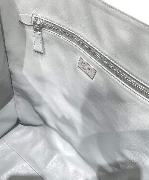 PRADA（プラダ）PRADA (プラダ) ナッパアンティークスモールトート グレー サイズ:-の古着・服飾アイテム