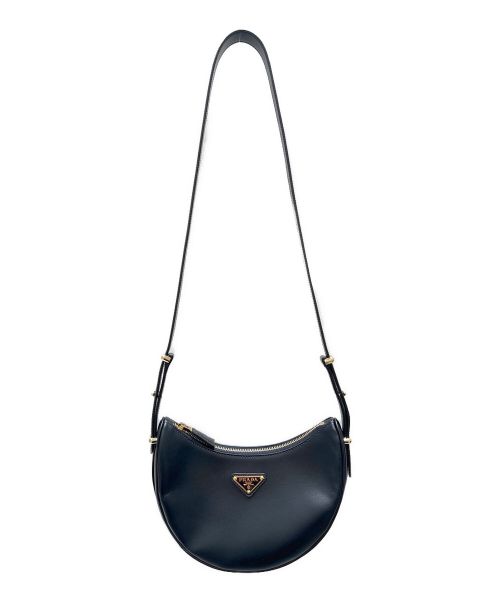 PRADA（プラダ）PRADA (プラダ) ムーンレザーショルダーバッグ ブラックの古着・服飾アイテム