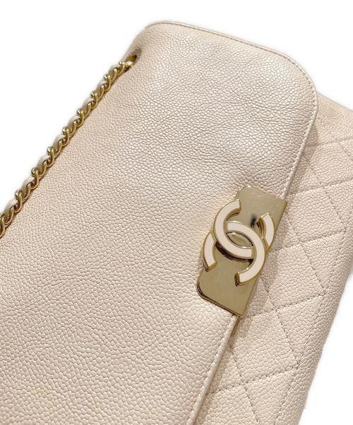 CHANEL（シャネル）CHANEL (シャネル) マトラッセツーフェイスショルダーバッグ アイボリー サイズ:23.0の古着・服飾アイテム