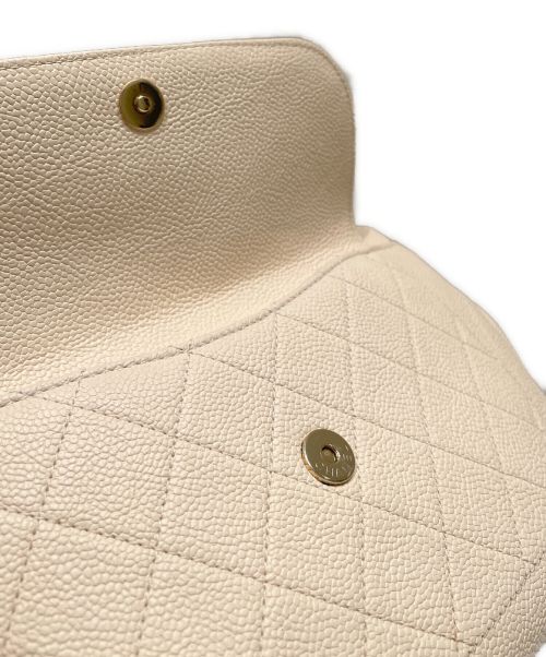 CHANEL（シャネル）CHANEL (シャネル) マトラッセツーフェイスショルダーバッグ アイボリー サイズ:23.0の古着・服飾アイテム