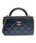 CHANEL（シャネル）の古着「マトラッセチェーンバニティバッグ」｜ブラック