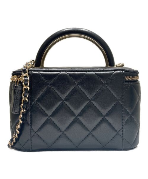 CHANEL（シャネル）CHANEL (シャネル) マトラッセチェーンバニティバッグ ブラック サイズ:17の古着・服飾アイテム