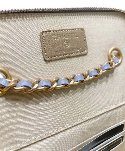 CHANEL（シャネル）CHANEL (シャネル) マトラッセバニティバッグ  ライトグレー サイズ:17の古着・服飾アイテム