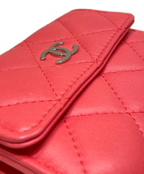 CHANEL（シャネル）CHANEL (シャネル) マトラッセチェーンショルダーコインケース サーモンピンク サイズ:-の古着・服飾アイテム