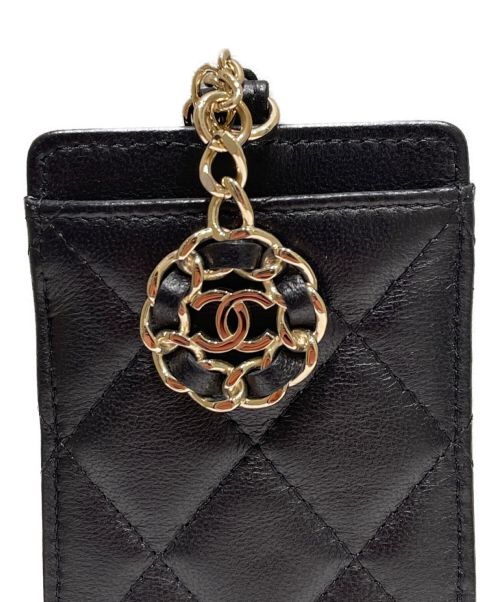 CHANEL（シャネル）CHANEL (シャネル) マトラッセチェーンショルダーパスケース ブラック サイズ:-の古着・服飾アイテム