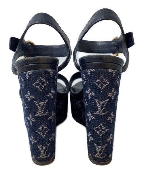 LOUIS VUITTON（ルイ ヴィトン）LOUIS VUITTON (ルイ ヴィトン) モノグラム総柄サンダル インディゴ サイズ:36 1/2の古着・服飾アイテム