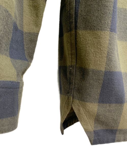 BOTTEGA VENETA（ボッテガベネタ）BOTTEGA VENETA (ボッテガベネタ) ブロックチェックカバーオールシャツ カーキ サイズ:50の古着・服飾アイテム