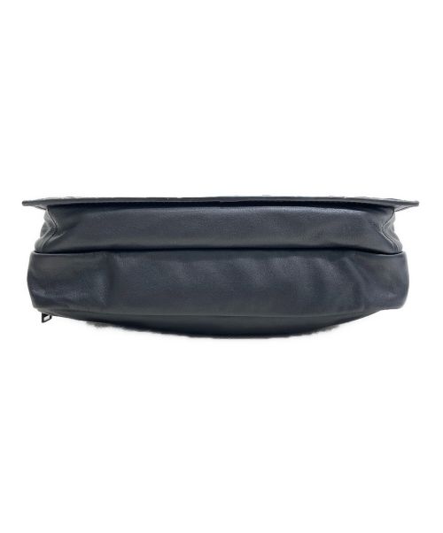 BOTTEGA VENETA（ボッテガベネタ）BOTTEGA VENETA (ボッテガベネタ) イントレチャートボディバッグ ブラックの古着・服飾アイテム