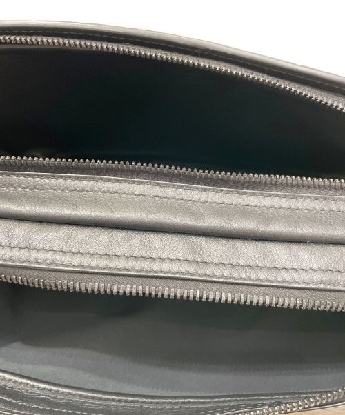 BOTTEGA VENETA（ボッテガベネタ）BOTTEGA VENETA (ボッテガベネタ) イントレチャートボディバッグ ブラックの古着・服飾アイテム