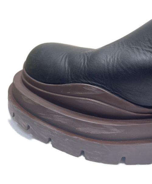 BOTTEGA VENETA（ボッテガベネタ）BOTTEGA VENETA (ボッテガベネタ) タイヤアンクルチェルシーブーツ ブラック×ブラウン サイズ:43の古着・服飾アイテム
