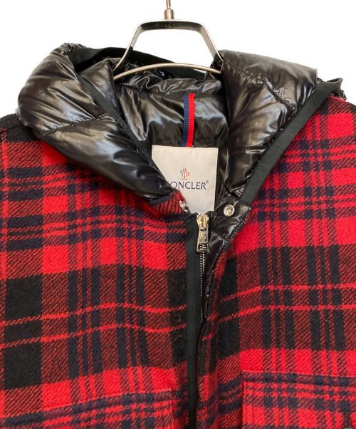 MONCLER（モンクレール）MONCLER (モンクレール) FLOBERT/チェック柄ダウンジャケット レッド サイズ:4の古着・服飾アイテム