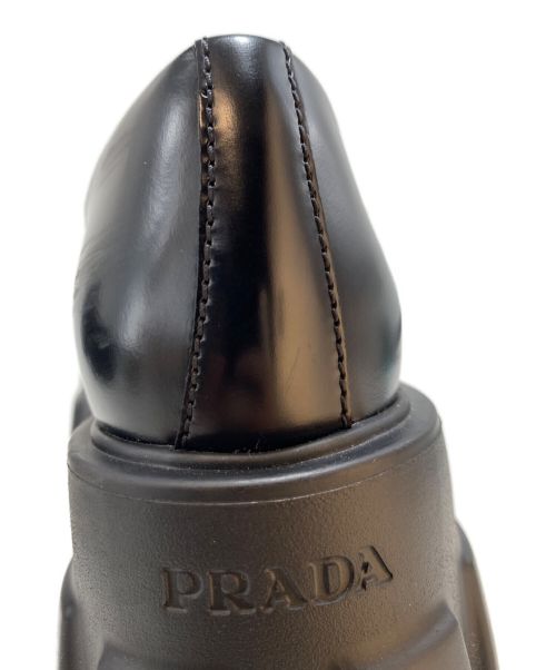 PRADA（プラダ）PRADA (プラダ) モノリス ブラッシュドレザー ポインテッドトゥ ローファー ブラック サイズ:34 1/2の古着・服飾アイテム